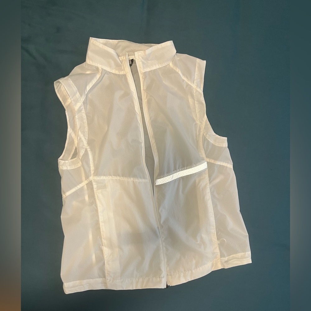 Oiselle Reflective Vigor Running Vest